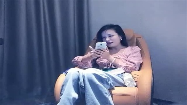 91沈先生专属美女全套服务，极致享受白嫩翘臀超性感诱惑！ 海报