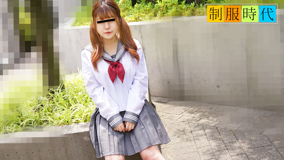 10musume 012125_01 制服诱惑：G罩杯少女的制服性爱初体验 海报
