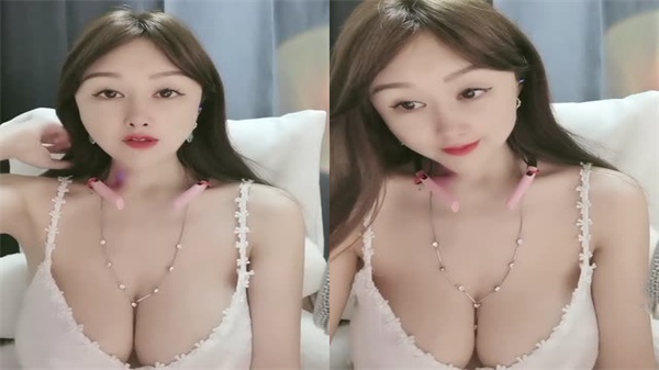 热舞巨乳女神，无人能挡的致命诱惑 海报