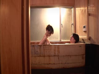 希岛爱理-愛人（あいり）と温泉中出し不倫妻が出張で不在の二日間 海报
