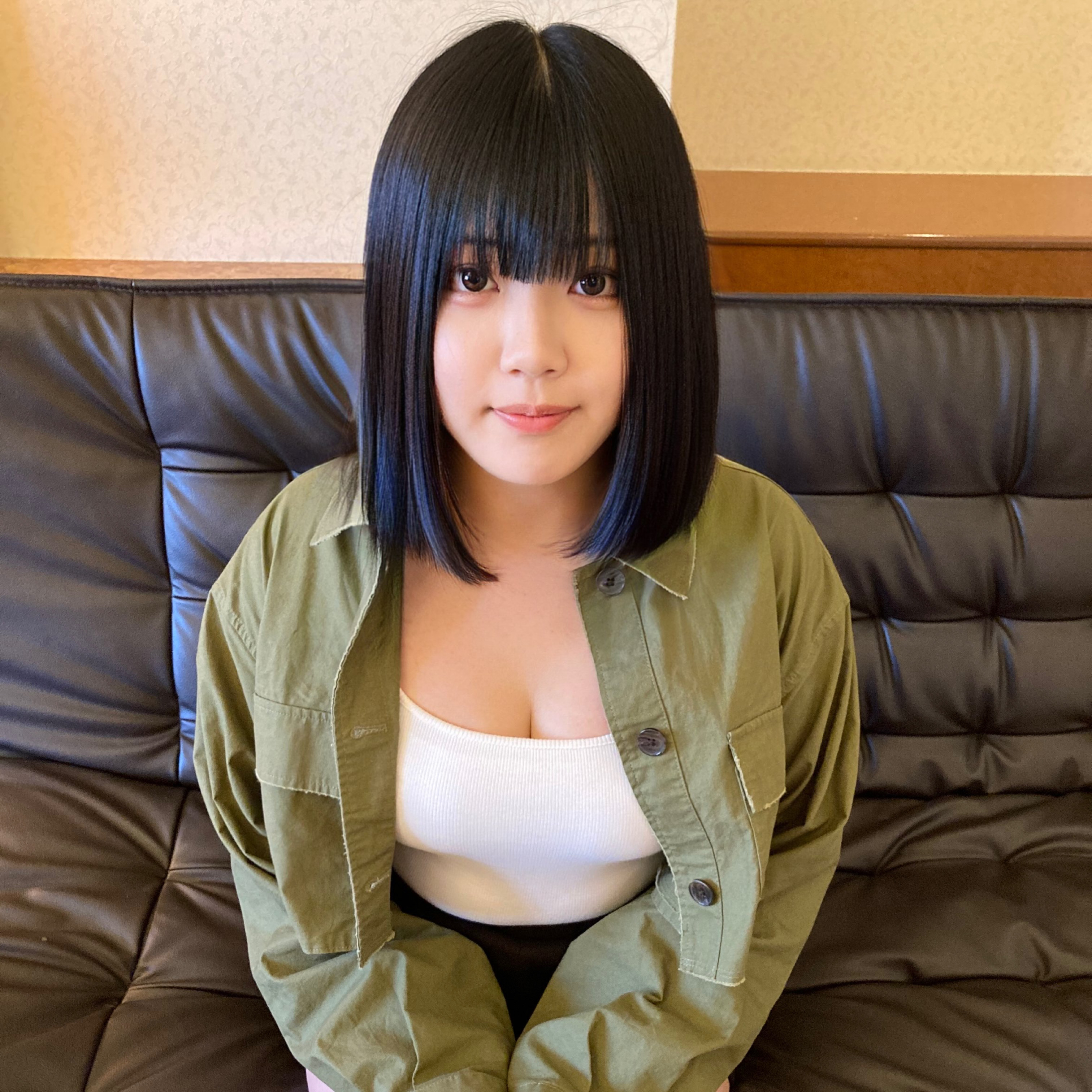 FC2-3808403 【経験人数3人のGカップ】-cd1 海报
