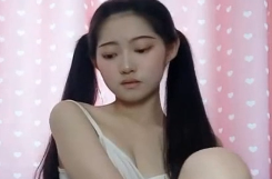 原平台清纯小骚货直播求爸爸抱，苗条身材激情收费秀！ 海报