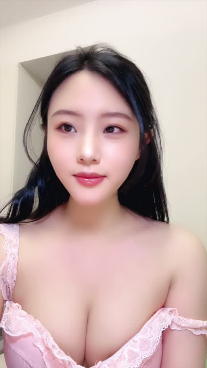 (待确认)二零二五五月二十二_甜甜的小樱桃1 海报