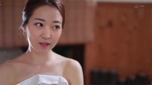 AI安宁：无法抗拒的禁忌激情 海报