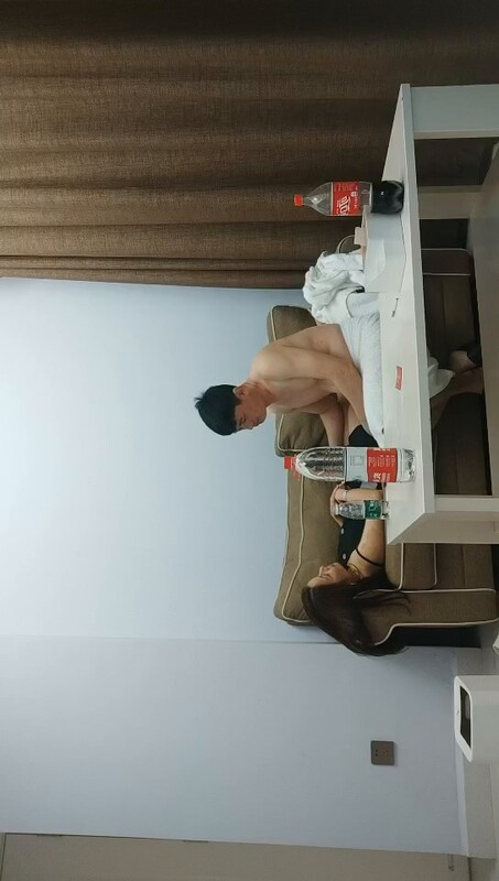 爱情故事：网恋奔现，未婚骚女饱餐后被抱操大屁股，床上猛干高潮迭起 海报