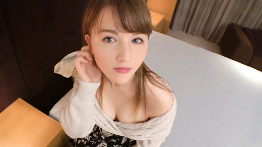 SIRO4084【初撮り】【fromカリフォルニア】【桃色勃起乳首】グレーの瞳の白人美女。母国に居る彼氏に内緒で始めるエッチなバイト。日本人の硬い男根に..応募素人、初AV撮影136(乱伦). 海报