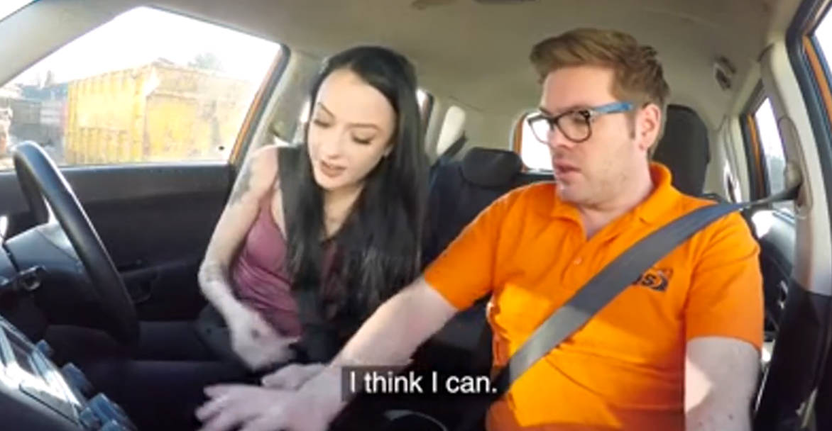 [FakeDrivingSchool] Alessa Savage–Hard sex and creampie on 2nd lesson 海报