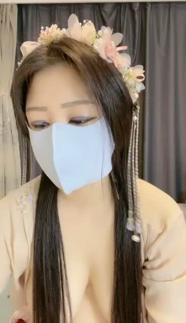 二零二四年四月二十八号_女生宿舍水多多 海报