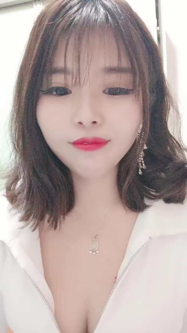 二零二四三月十一_萌儿呀 海报