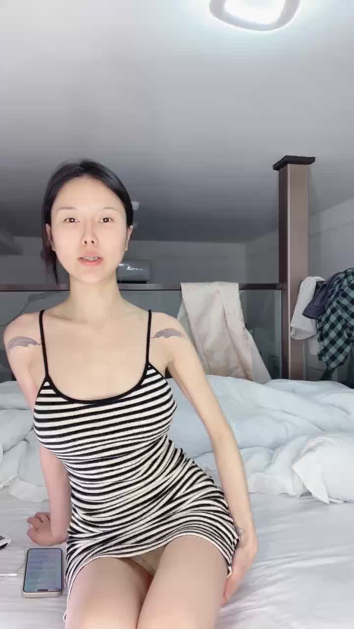 二零二四二月二十六_奇妙耶耶 海报