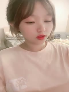 超清纯可爱的小妹子_喵萝莉小川川极品美乳粉嫩美鲍 海报