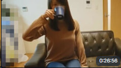 【糖心Vlog】 鞭打乳夹惩罚黑丝荡女 海报