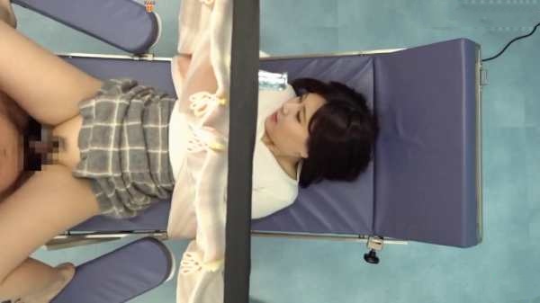 AI换脸韩国女团医院体检 医生借检查操穴玩弄女团员 海报