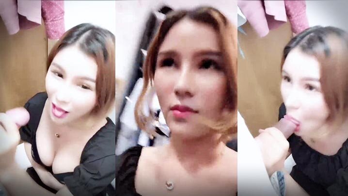 【激情一战】性感混血网红【曼曼】和大屌猛男假装买衣服躲进商场试衣间啪啪啪。 海报