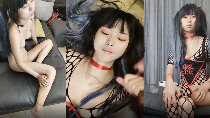 【极品嫩妹】软软身材漂亮高三学妹和两个学长玩3P激战纤弱小身体被两个大屌无情摧残都快玩坏了。 海报