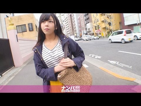 200GANA-2065 マジ軟派、初撮。 1318 中野で見つけた専門学生。最近、彼氏に「重い！！」っと言われて別れて意気消沈。そんな彼女に身体で慰めを！？ベットの上では小悪魔に変身！たしかにちょっと重そう…。1 海报