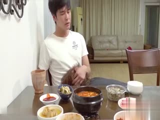 【三级】《善良的朋友妻子》 海报