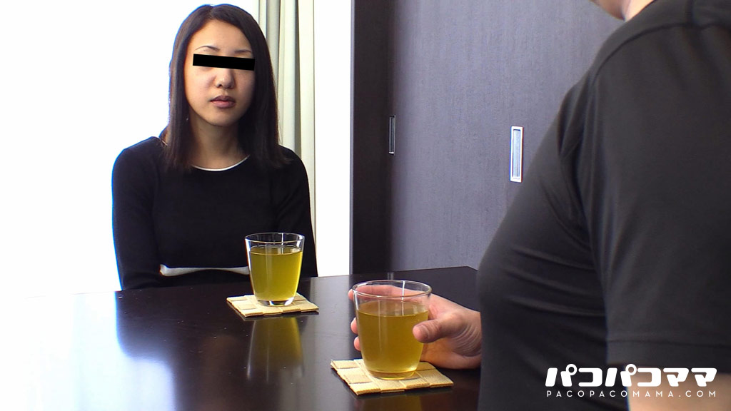人妻熟女paco126麻烦的人妻中出做爱~江口美沙 海报