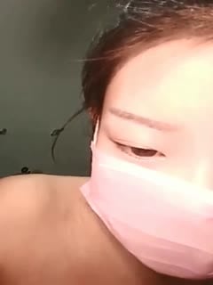 [在线国产]宅男女神么么哒不知道被哪个鸡巴把肚子搞大了，挺着个大肚子和狼友互动 海报