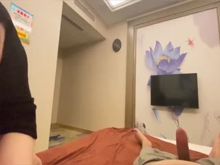 爆乳美少妇浴室洗澡开房打炮怕被发现 海报