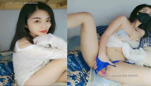 美女老师原来是个性感主播，半裸直播诱惑粉丝们约操！ 海报