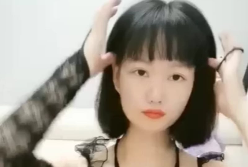 黑丝高跟颜值妹掰穴自摸! 海报