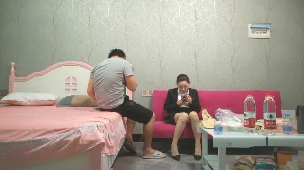 寂寞人妻少妇难以驾驭连探花小智都很吃力 海报